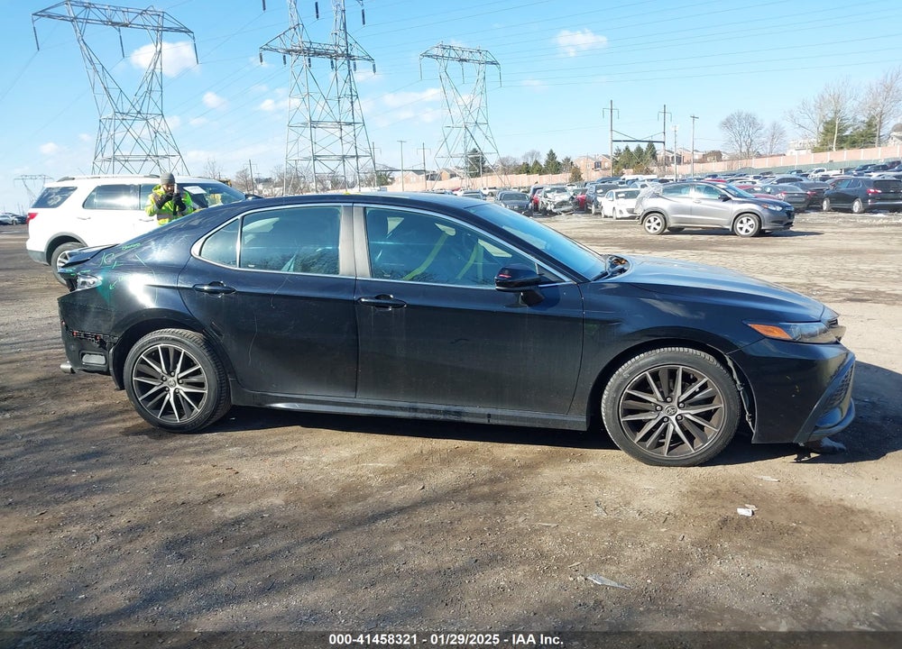 2021 TOYOTA CAMRY VIN: 4T1G11AK0MU553162