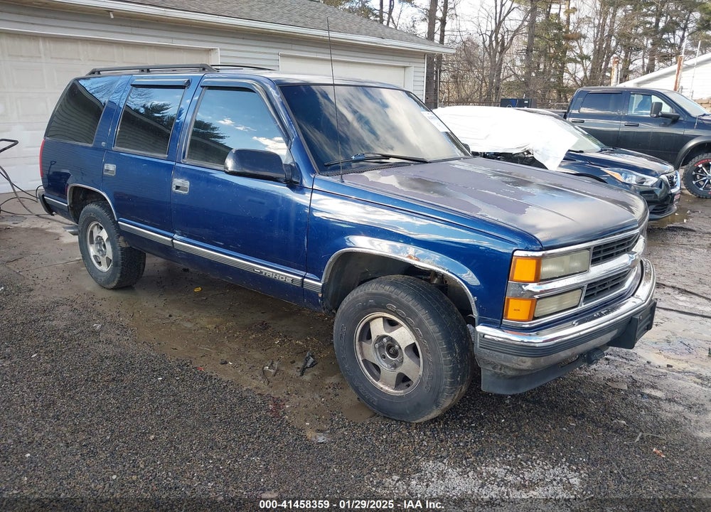 1998 CHEVROLET TAHOE LS VIN: 1GNEK13RXWJ372276