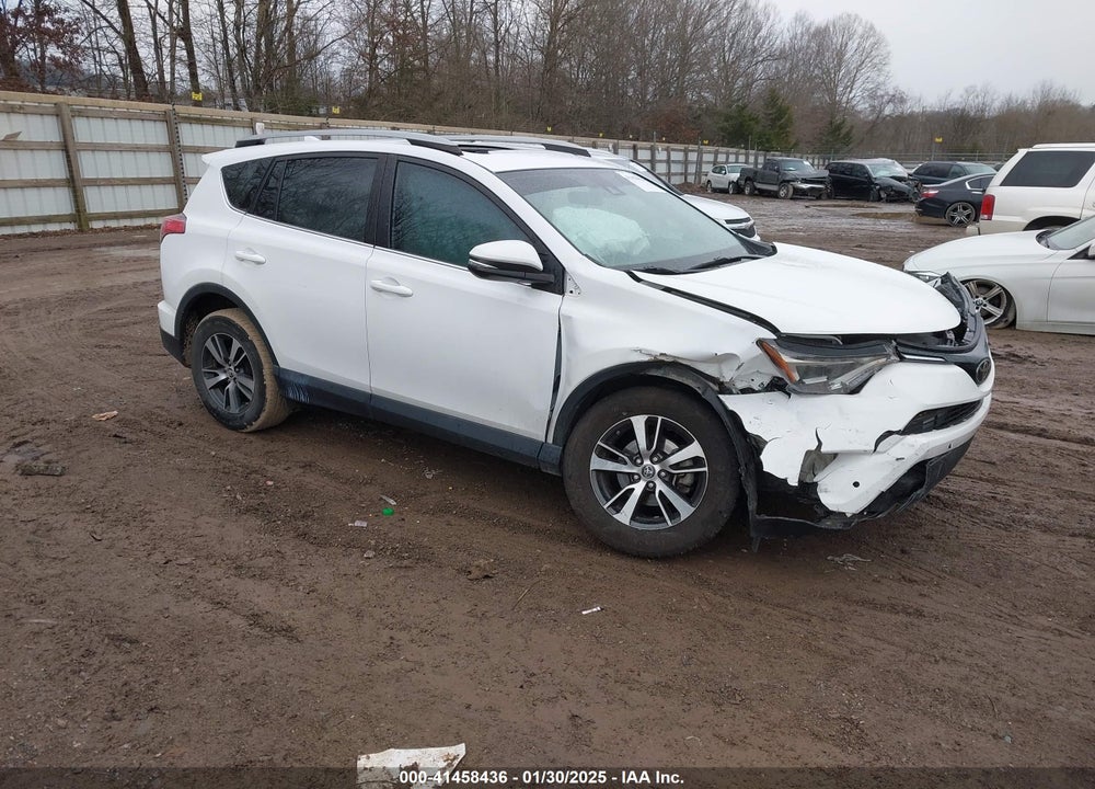 2018 TOYOTA RAV4 ADVENTURE/XLE VIN: 2T3WFREV9JW422959