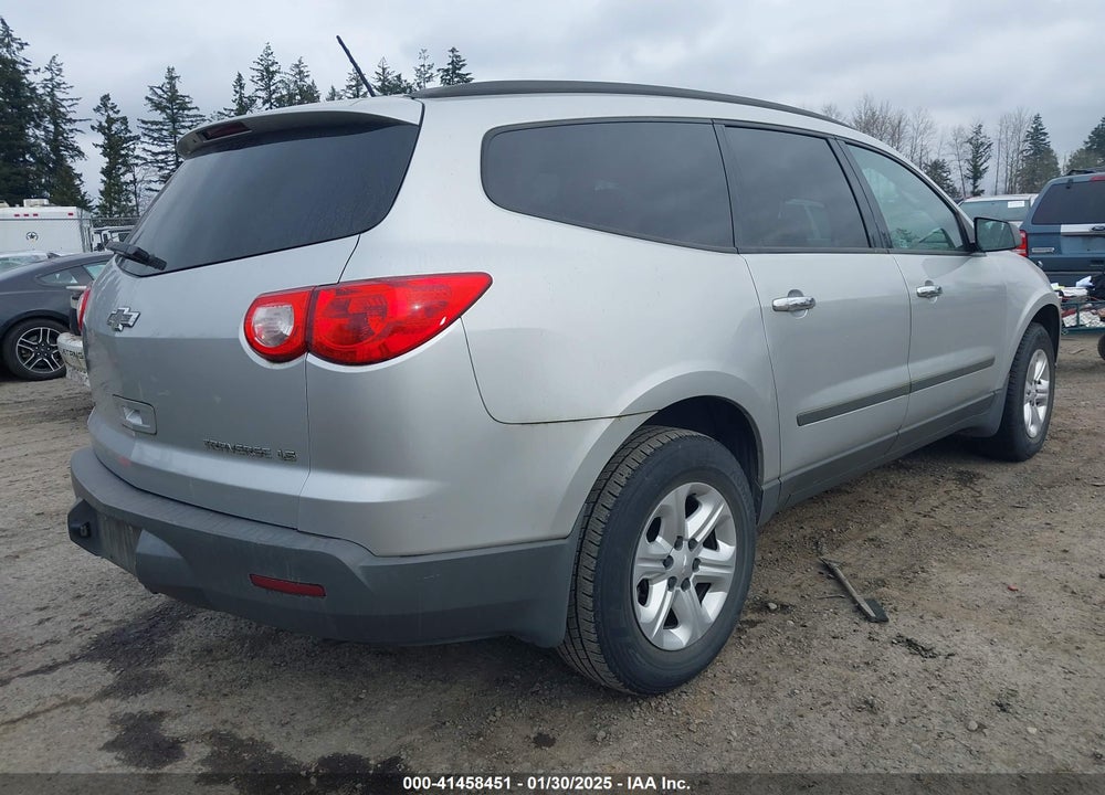 2012 CHEVROLET TRAVERSE LS VIN: 1GNKVFED6CJ406041