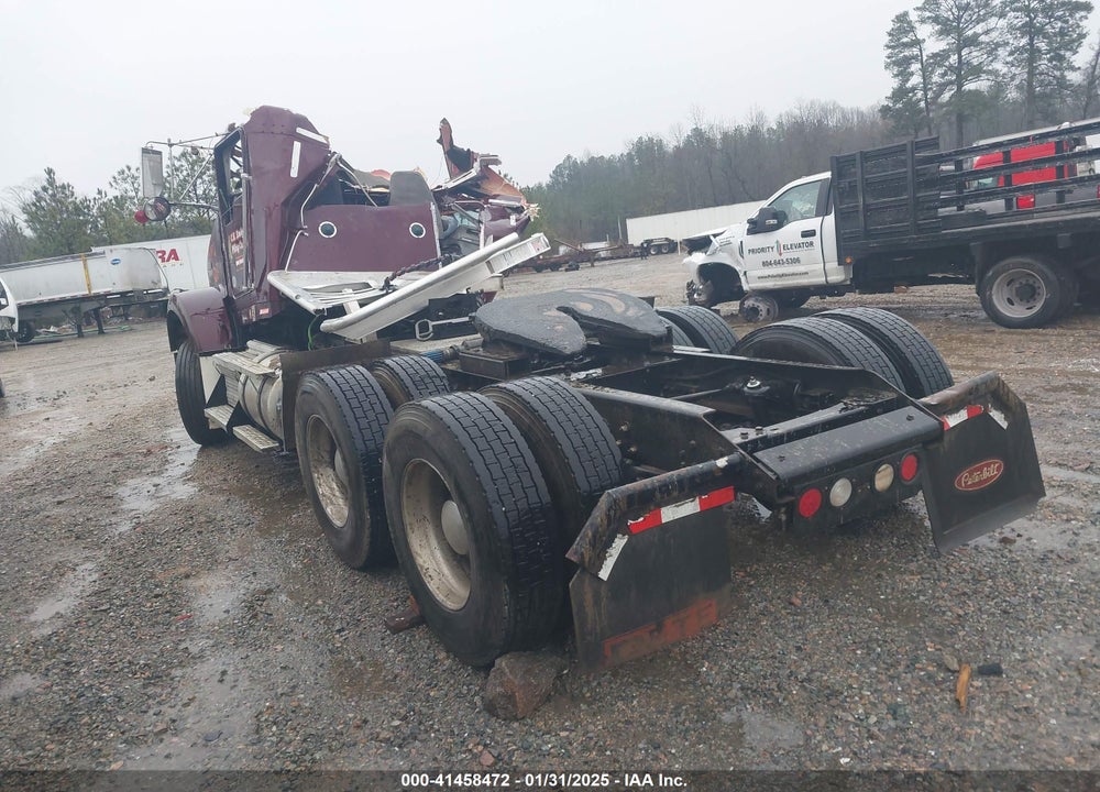 2015 KENWORTH T800 VIN: 1XKDDP9X3FJ448061