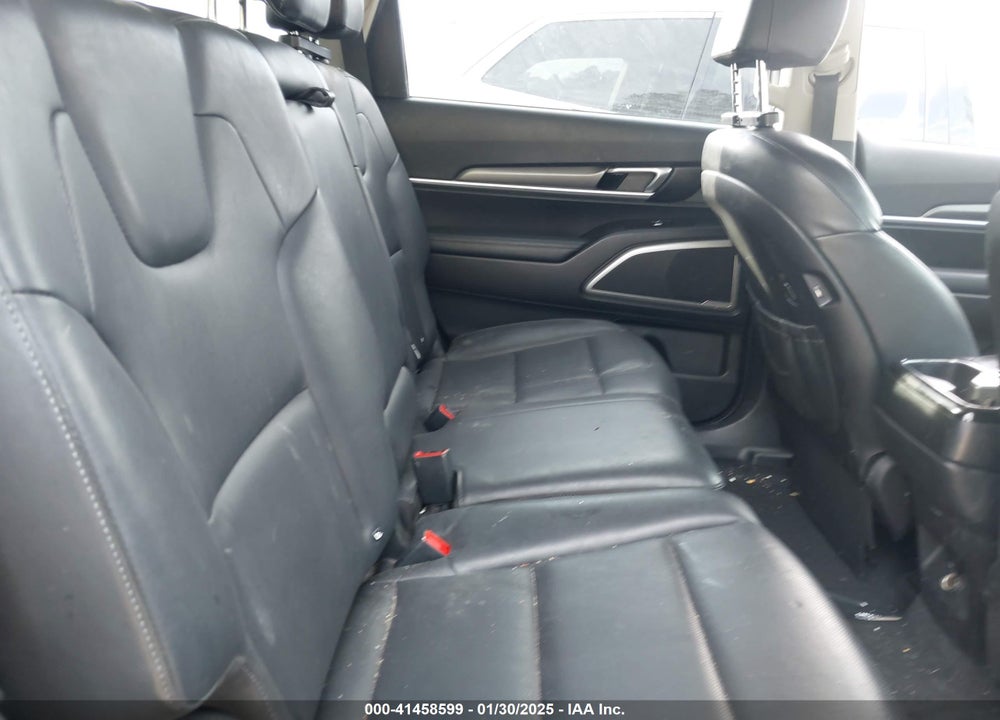 2021 KIA TELLURIDE LX VIN: 5XYP24HCXMG189318