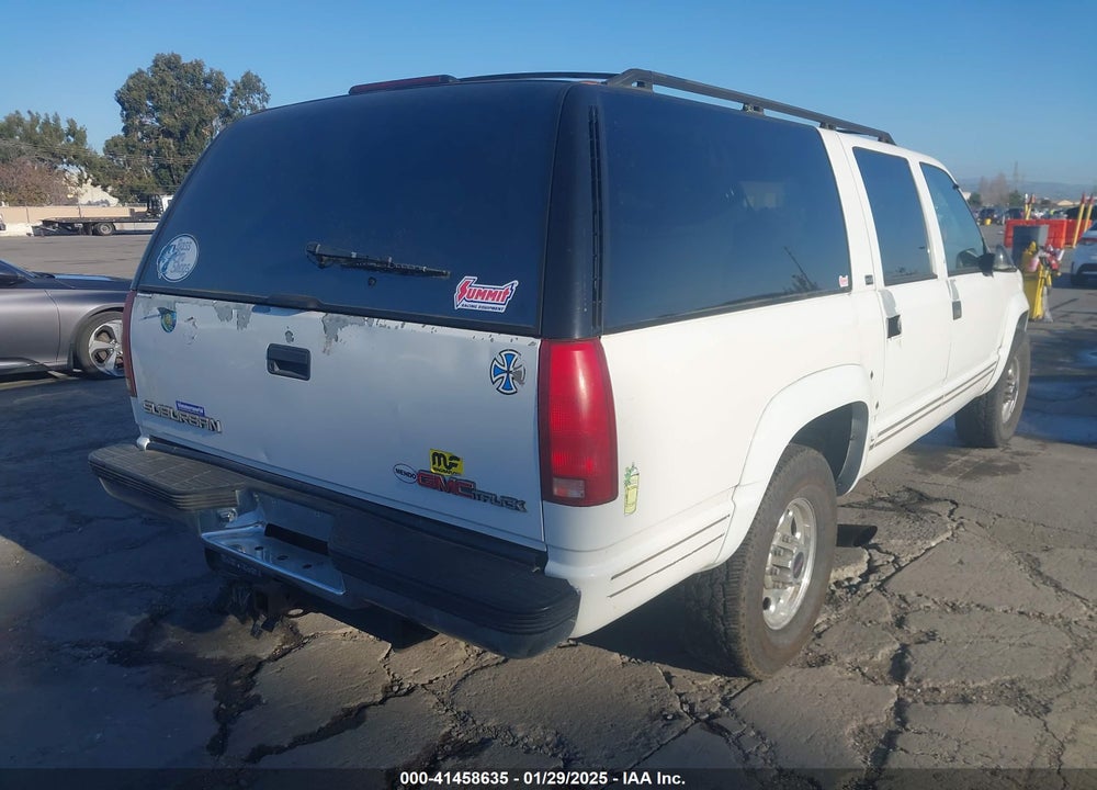 1994 GMC SUBURBAN K2500 VIN: 1GKGK26N9RJ758194