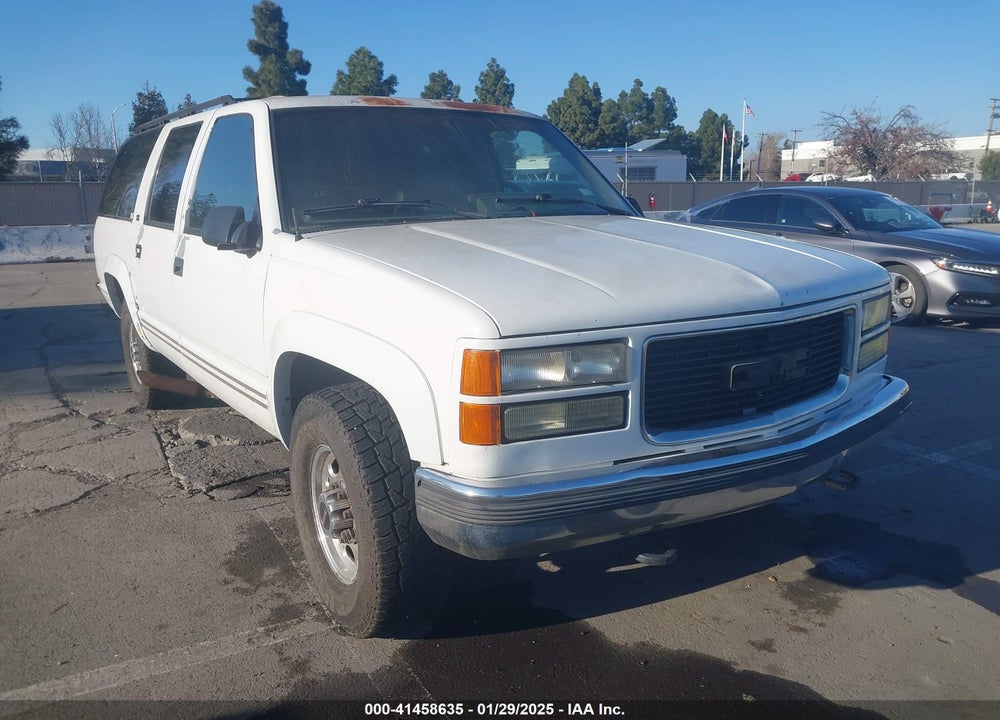 1994 GMC SUBURBAN K2500 VIN: 1GKGK26N9RJ758194