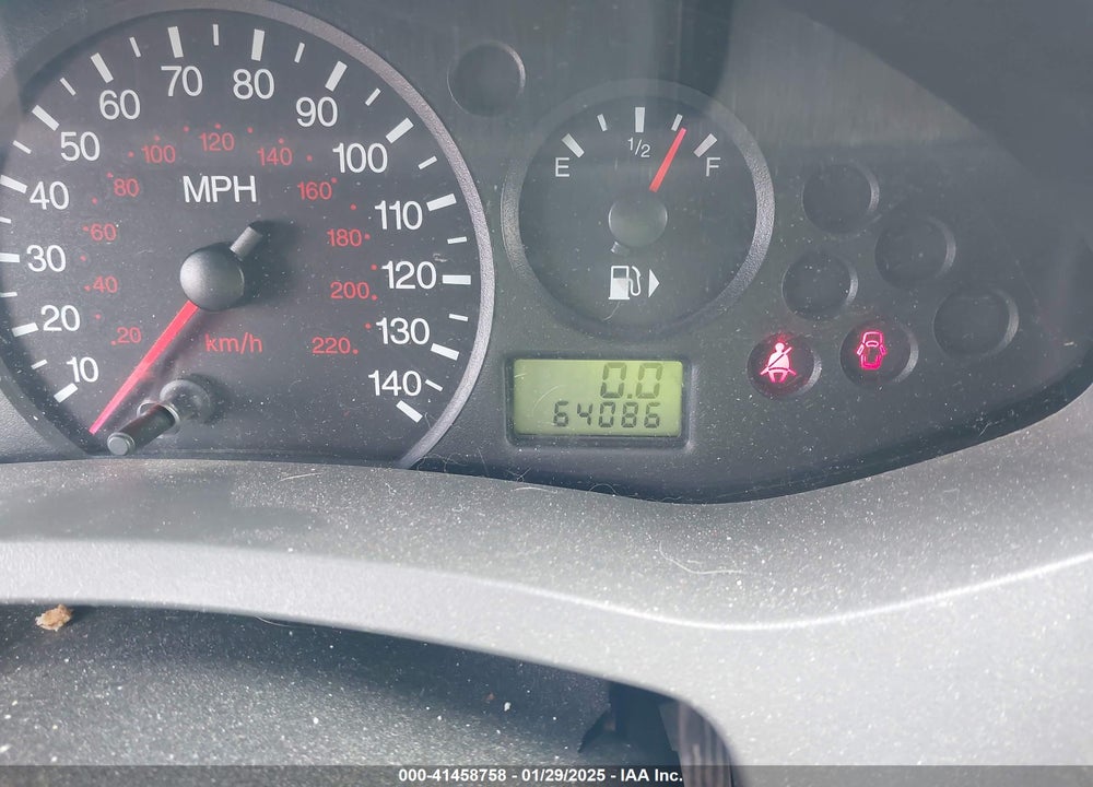 2005 FORD FOCUS ZX4 VIN: 1FAFP34N25W242327