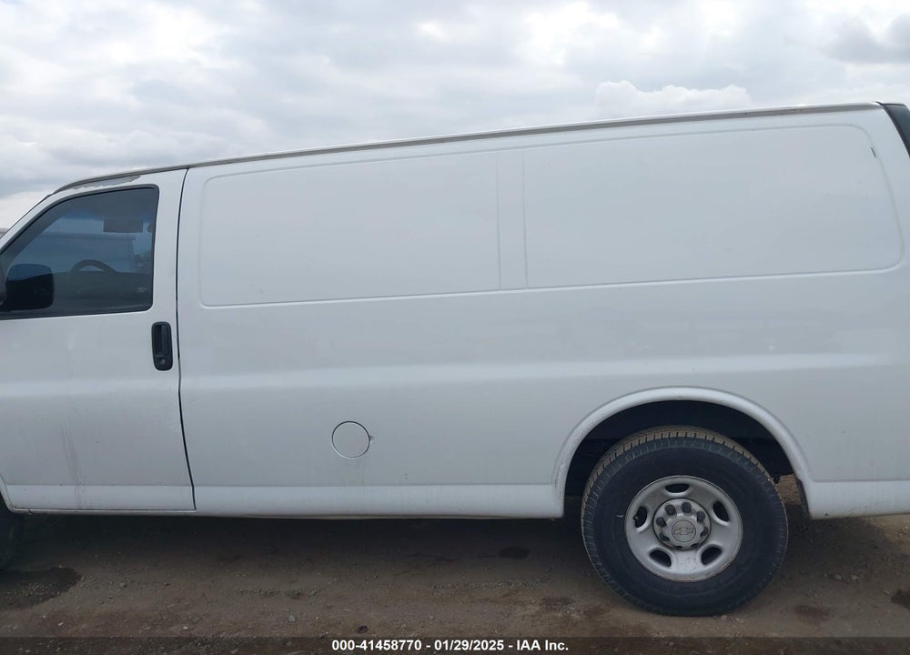 2011 CHEVROLET EXPRESS 2500 WORK VAN VIN: 1GCWGFCA5B1105093