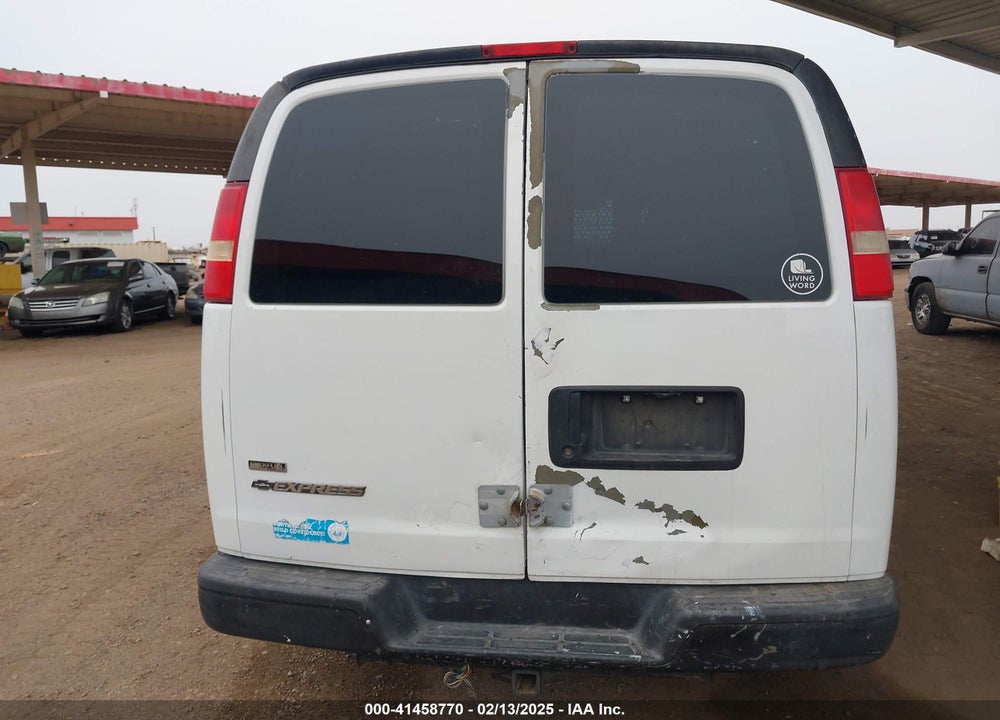 2011 CHEVROLET EXPRESS 2500 WORK VAN VIN: 1GCWGFCA5B1105093