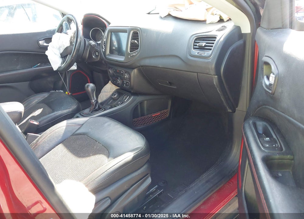 2019 JEEP COMPASS TRAILHAWK 4X4 VIN: 3C4NJDDB3KT671335