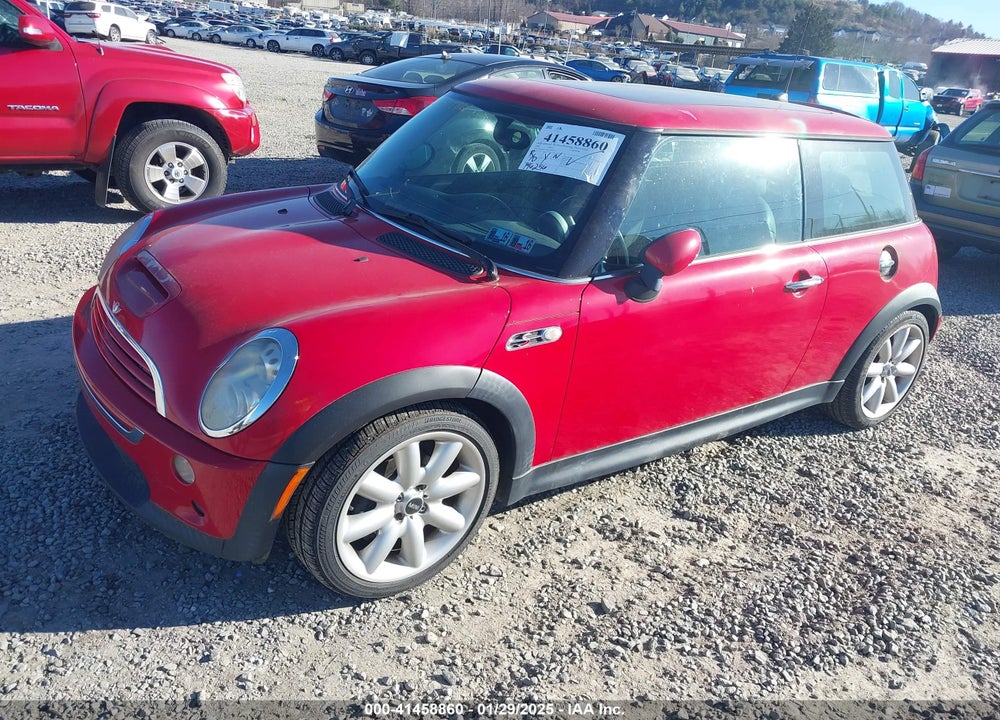 2005 MINI COOPER S VIN: WMWRE33405TD93013