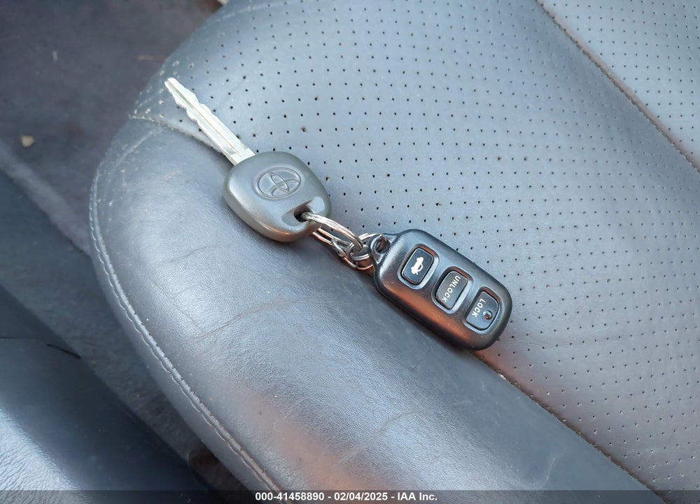 2003 TOYOTA CAMRY SOLARA SE/SLE VIN: 2T1FF28P73C885622