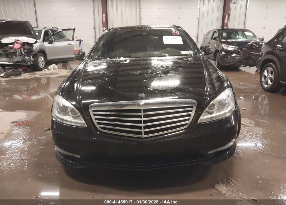 2011 MERCEDES-BENZ S 550 VIN: WDDNG8GB0BA374103