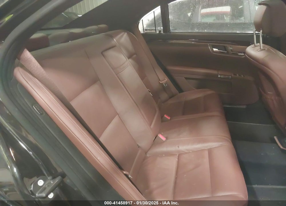 2011 MERCEDES-BENZ S 550 VIN: WDDNG8GB0BA374103
