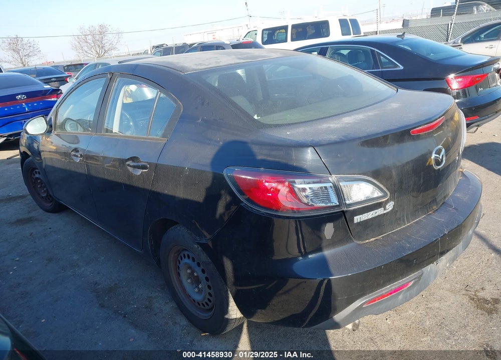 2011 MAZDA 3 I SPORT VIN: JM1BL1UG2B1409658