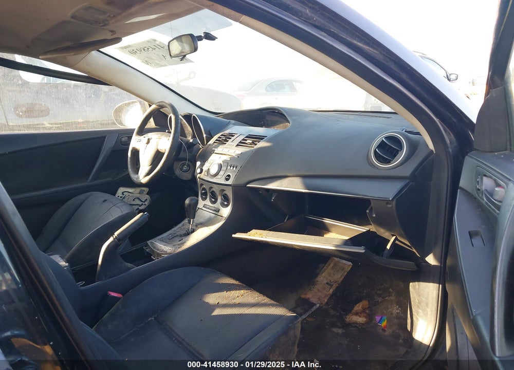 2011 MAZDA 3 I SPORT VIN: JM1BL1UG2B1409658