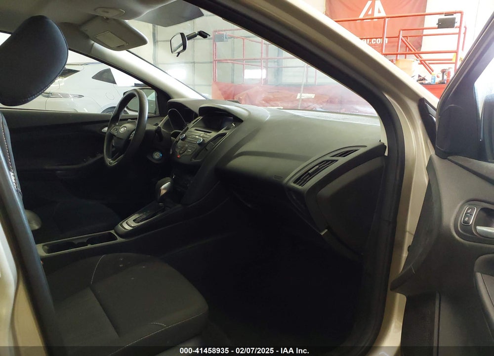2017 FORD FOCUS VIN: 1FADP3F29HL228845