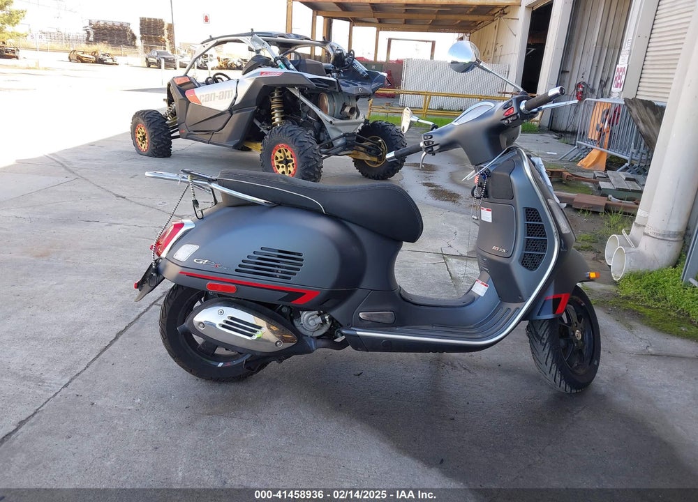 2020 VESP 300 GTS SUPER VIN: ZAPMA39M5L5200934
