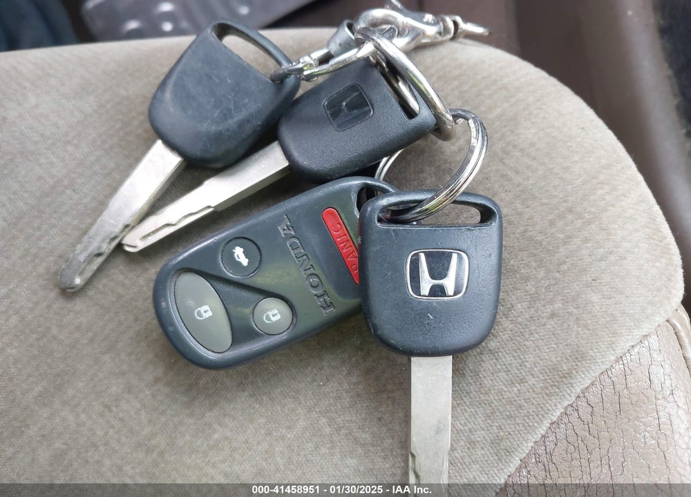 2004 HONDA CR-V EX VIN: JHLRD77894C008976