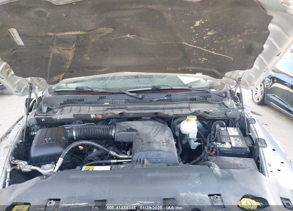 2019 RAM 1500 CLASSIC VIN: 1C6RR7LG4KS592726