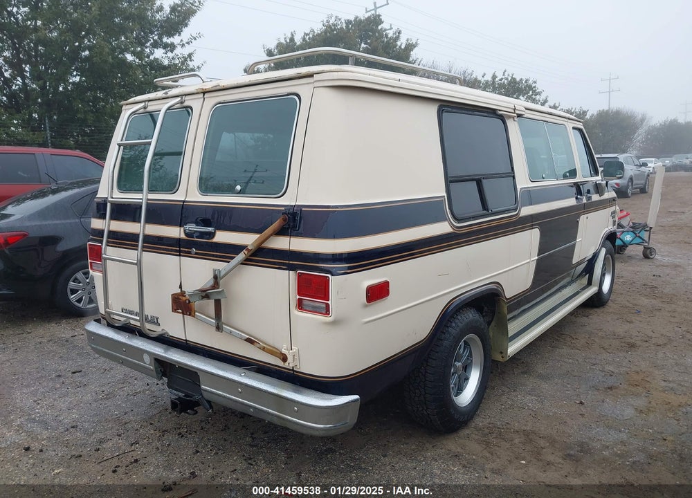 1983 CHEVROLET G20 VIN: 1GBEG25F7D7182839
