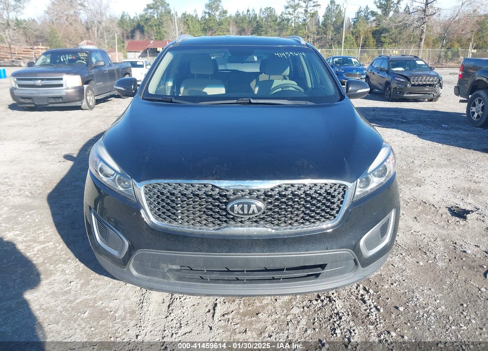 2018 KIA SORENTO 2.4L LX VIN: 5XYPG4A33JG375385
