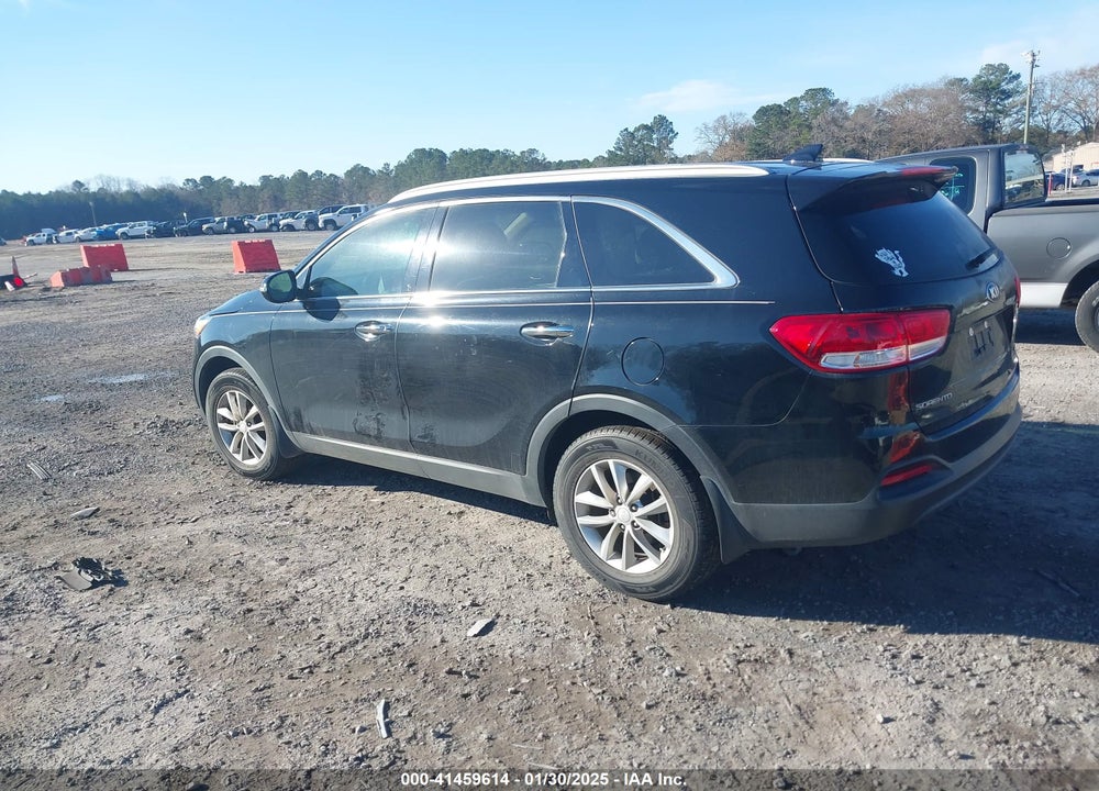 2018 KIA SORENTO 2.4L LX VIN: 5XYPG4A33JG375385