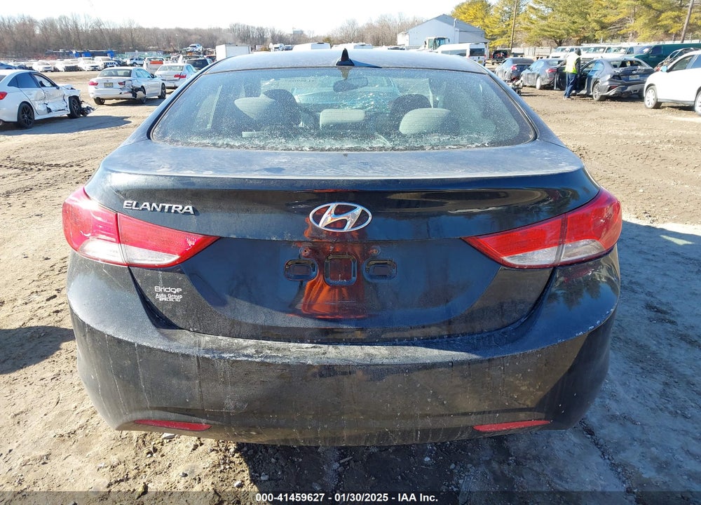 2013 HYUNDAI ELANTRA VIN: 5NPDH4AEXDH281101