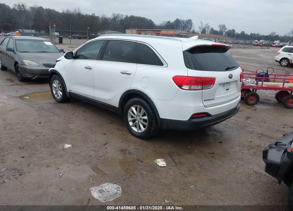 2016 KIA SORENTO 2.4L LX VIN: 5XYPGDA37GG068469