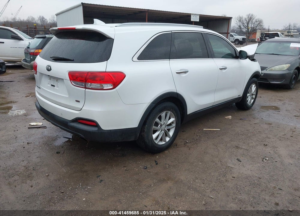 2016 KIA SORENTO 2.4L LX VIN: 5XYPGDA37GG068469