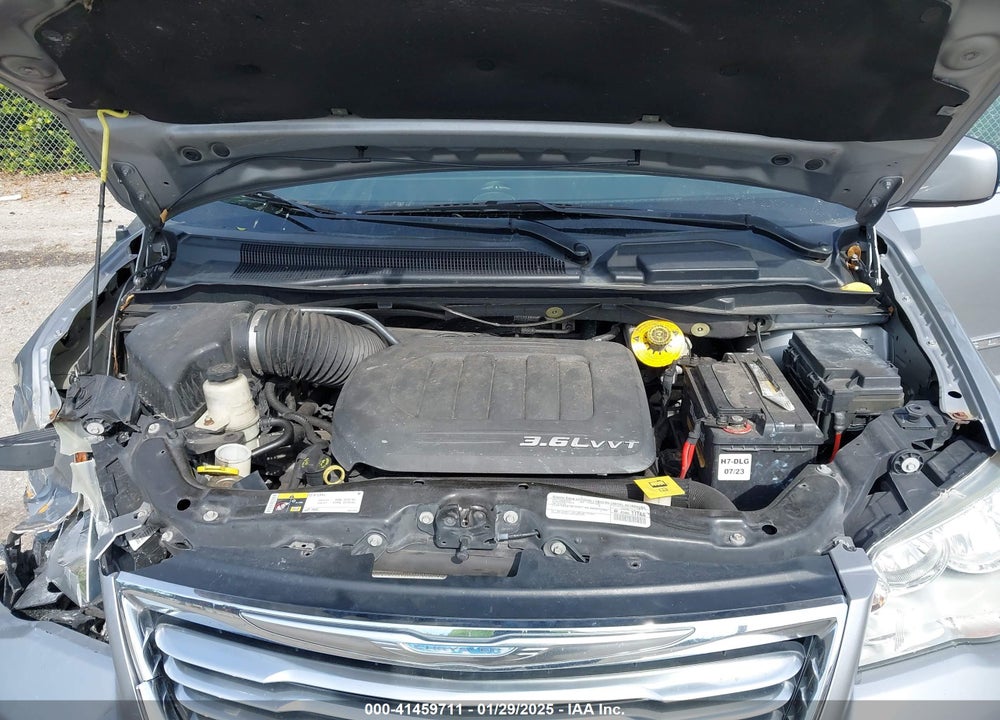 2015 CHRYSLER TOWN & COUNTRY TOURING VIN: 2C4RC1BG4FR602574
