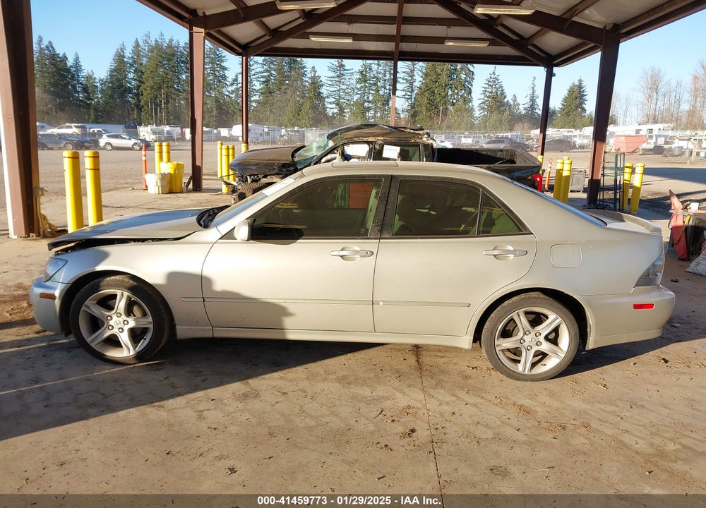2004 LEXUS IS 300 BASE W/5-SPEED MANUAL VIN: JTHBD192840081857