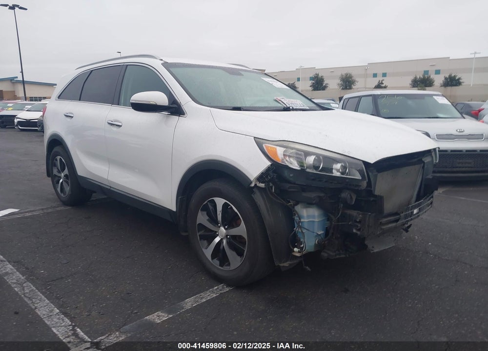 2016 KIA SORENTO VIN: 5XYPH4A52GG014169