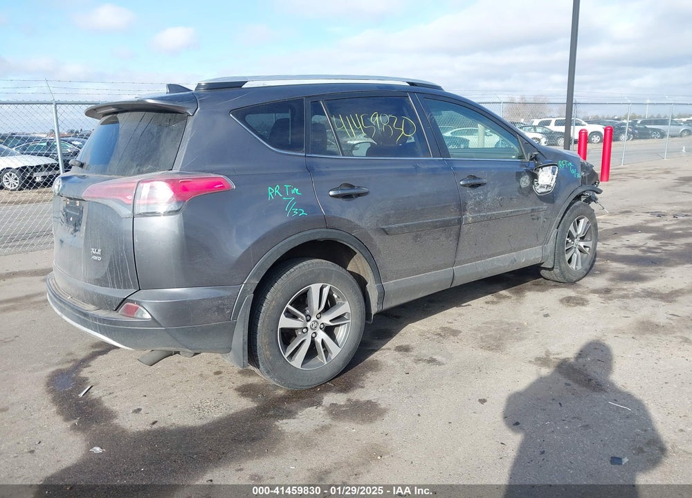 2016 TOYOTA RAV4 XLE VIN: JTMRFREV9GJ094009