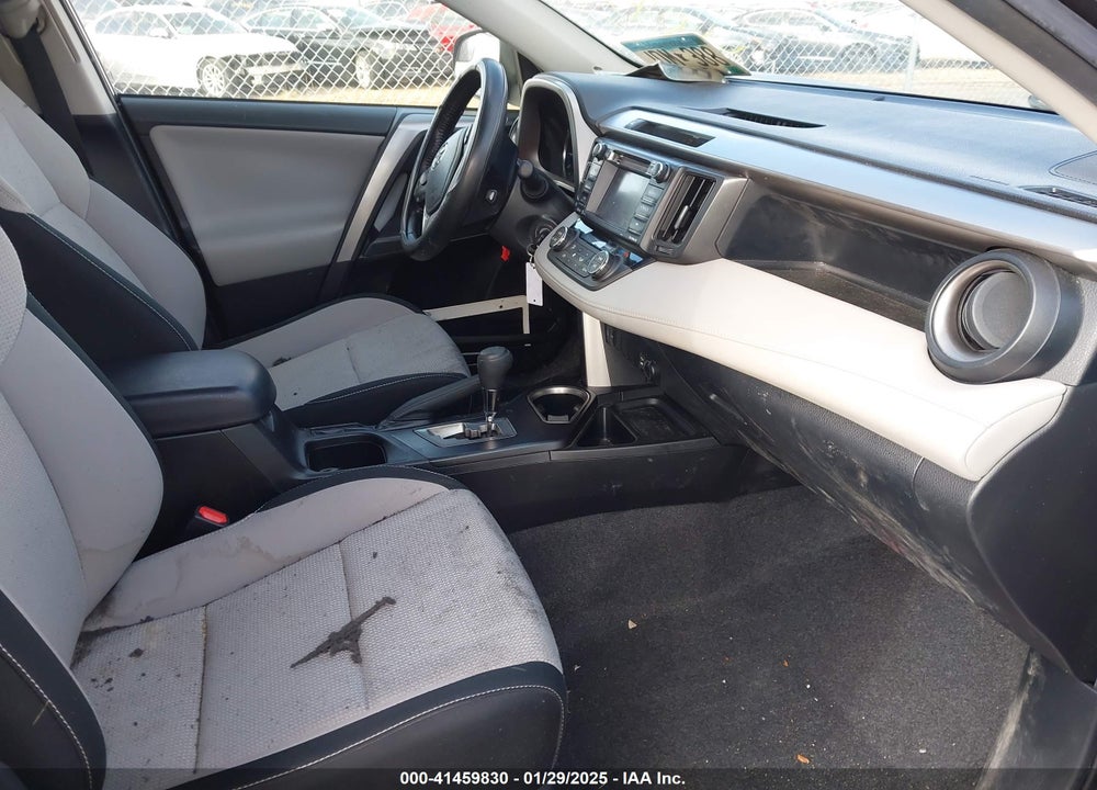 2016 TOYOTA RAV4 XLE VIN: JTMRFREV9GJ094009