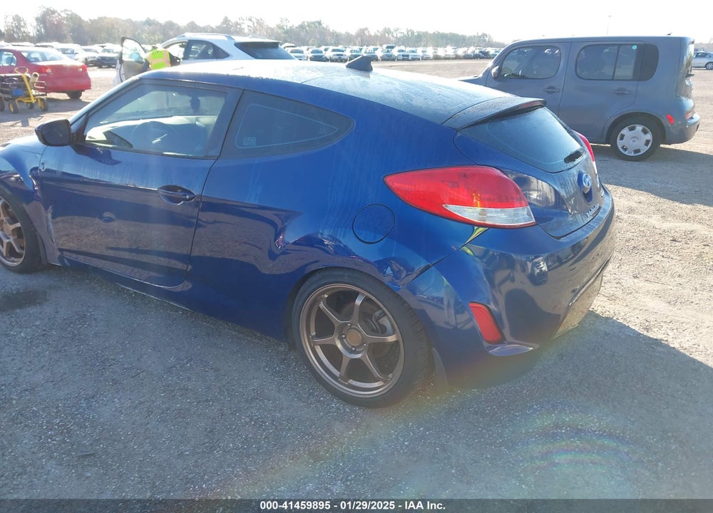 2017 HYUNDAI VELOSTER VIN: KMHTC6AD0HU319858