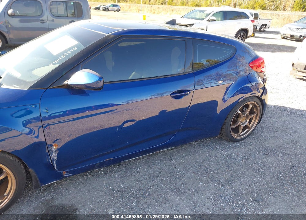 2017 HYUNDAI VELOSTER VIN: KMHTC6AD0HU319858