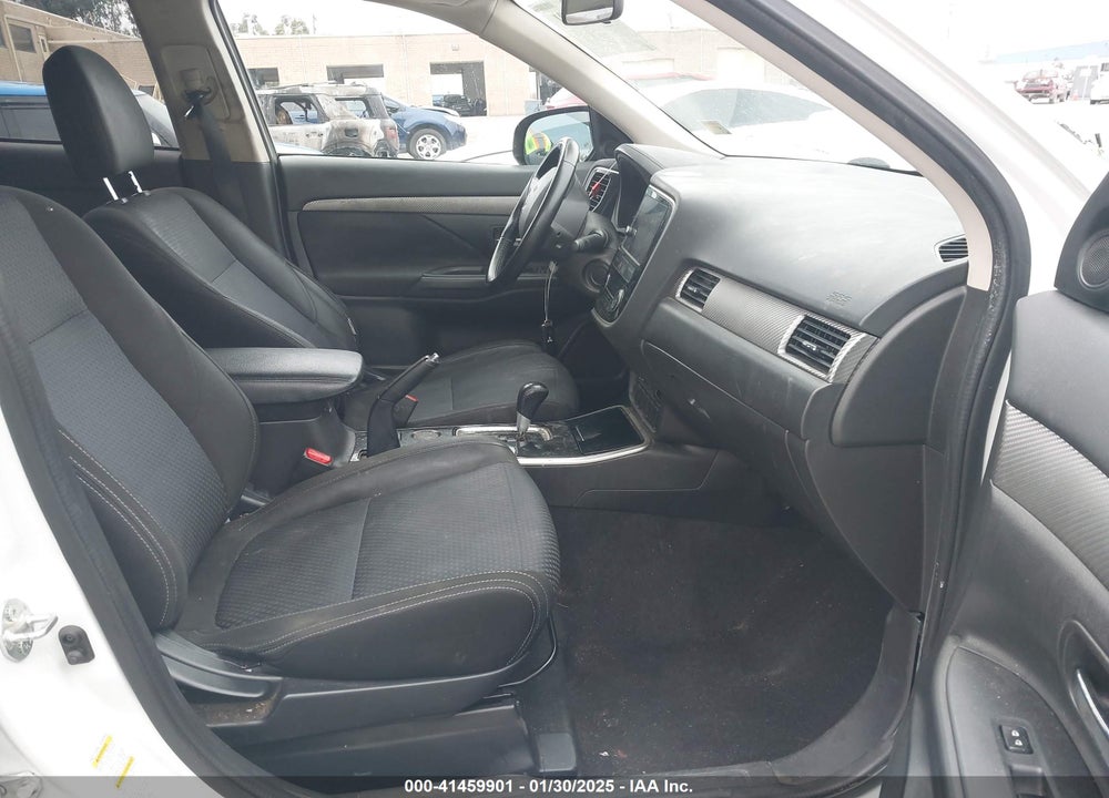 2017 MITSUBISHI OUTLANDER SE VIN: JA4AD3A33HZ044241