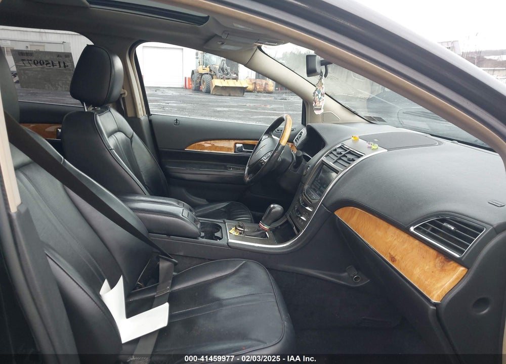 2011 LINCOLN MKX VIN: 2LMDJ8JK3BBJ05873