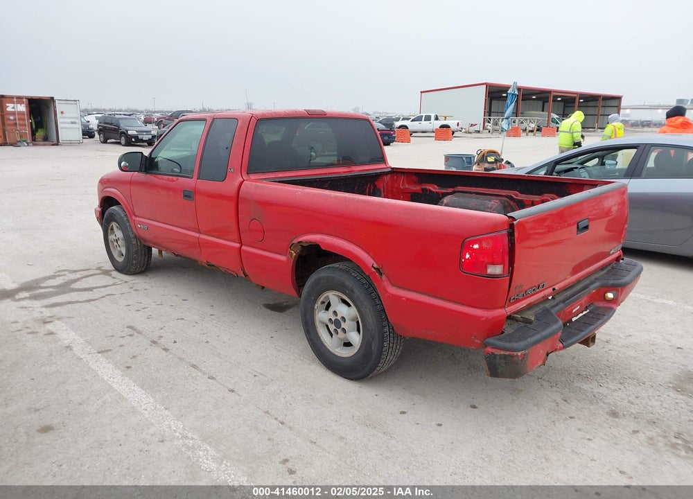 2002 CHEVROLET S-10 LS VIN: 1GCDT19W928196725