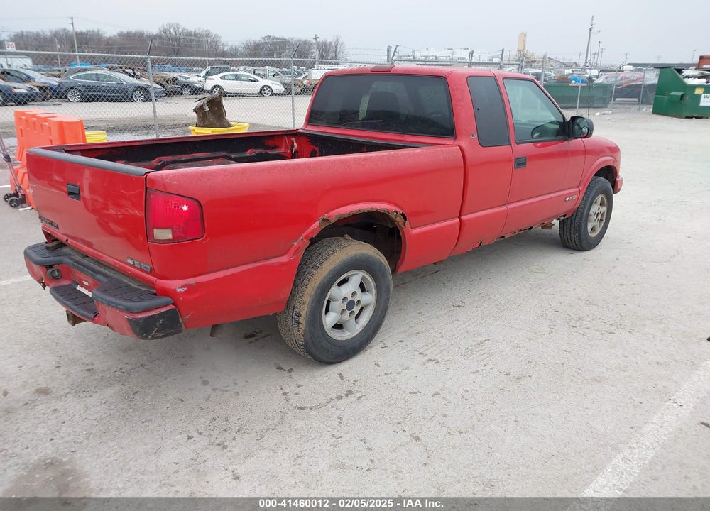 2002 CHEVROLET S-10 LS VIN: 1GCDT19W928196725