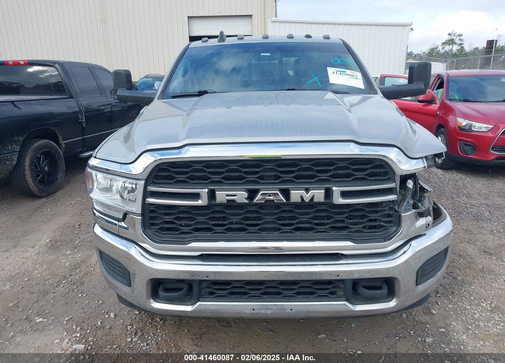 2019 RAM 3500 TRADESMAN  4X4 8' BOX VIN: 3C63RRGL8KG724693