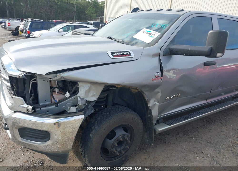 2019 RAM 3500 TRADESMAN  4X4 8' BOX VIN: 3C63RRGL8KG724693