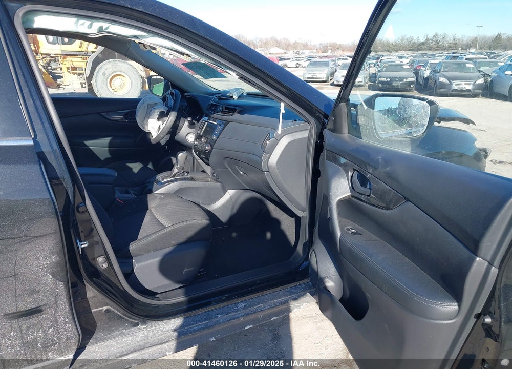2019 NISSAN ROGUE VIN: KNMAT2MV6KP516998