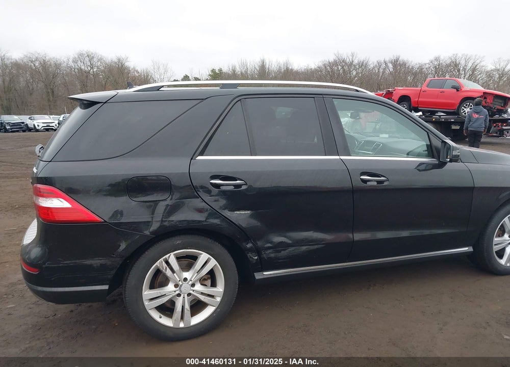 2015 MERCEDES-BENZ ML 350 4MATIC VIN: 4JGDA5HB1FA588684
