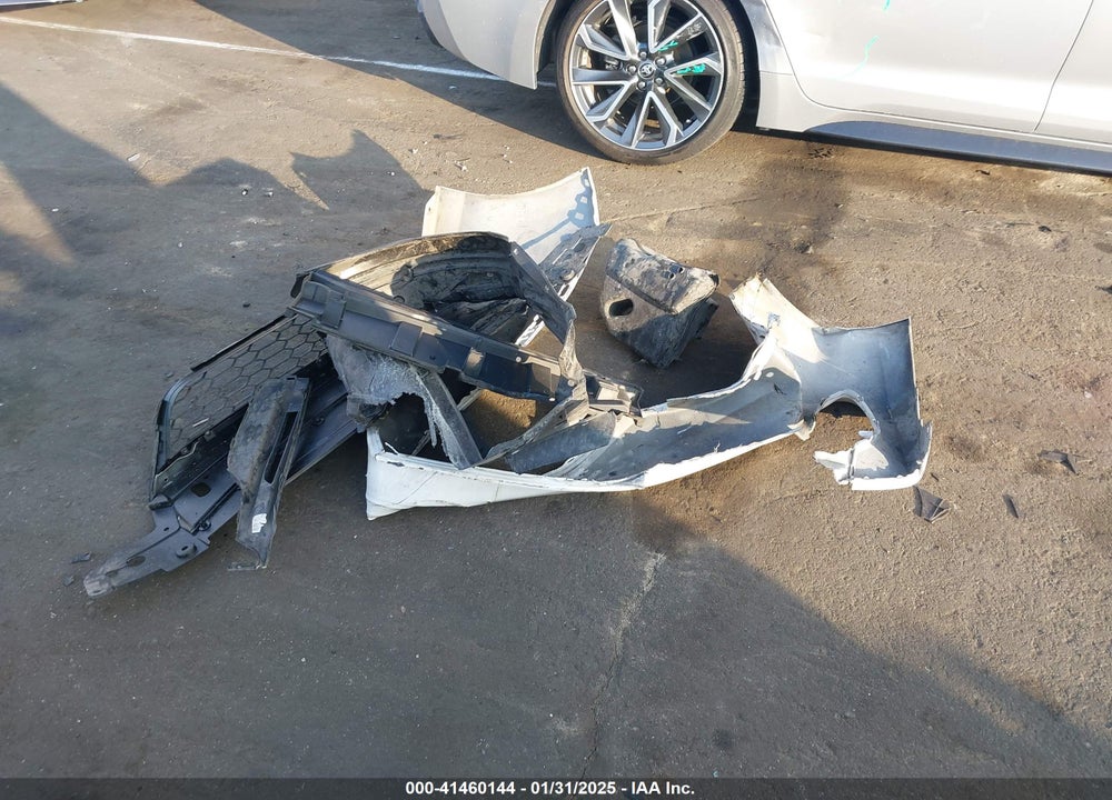 2017 HONDA ACCORD VIN: 1HGCR2F59HA002984