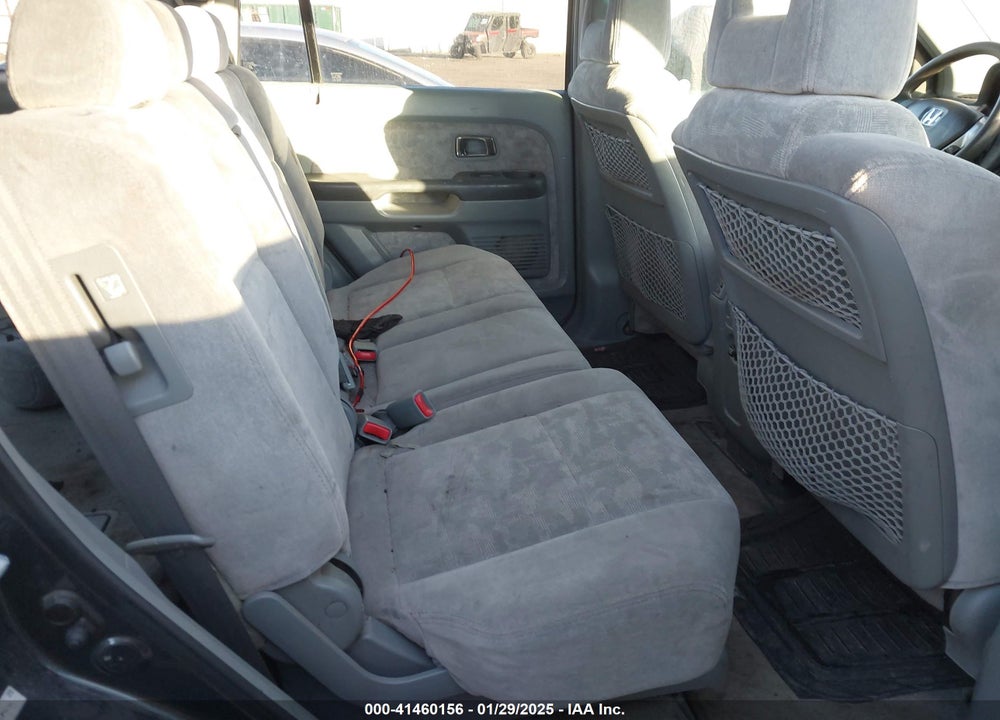 2004 HONDA PILOT EX VIN: 2HKYF18494H569436