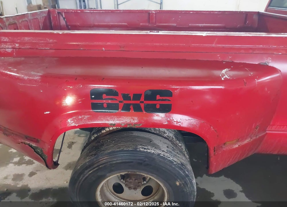 1998 CHEVROLET C3500 VIN: 1GCHK39J8WF056400