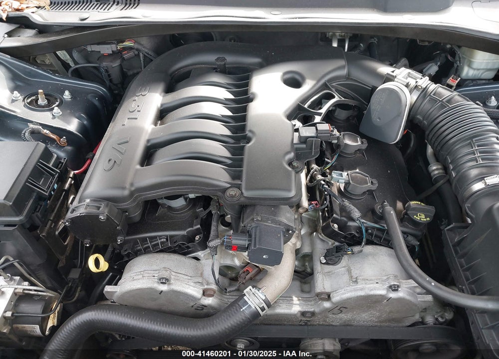 2008 CHRYSLER 300 VIN: 2C3LA53G88H321828