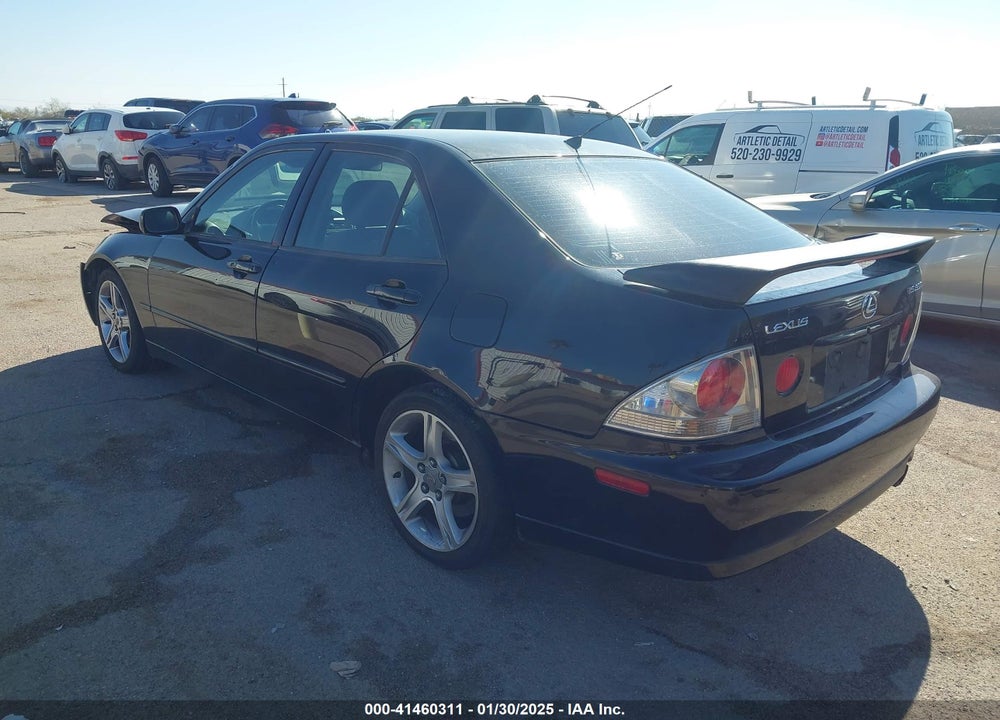 2001 LEXUS IS 300 VIN: JTHBD182310028075