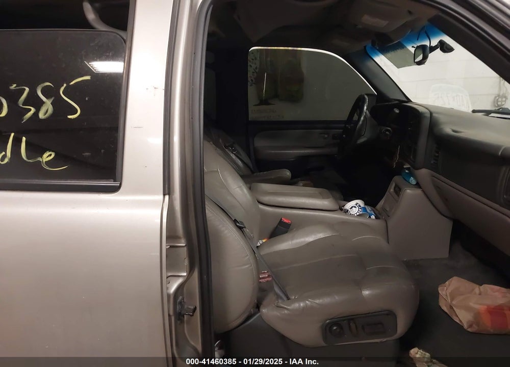 2002 CHEVROLET TAHOE LT VIN: 1GNEK13Z92R202230