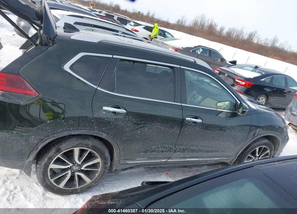 2019 NISSAN ROGUE SL VIN: 5N1AT2MV7KC726626